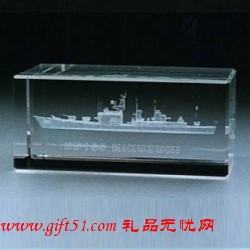 水晶內(nèi)雕艦艇模型